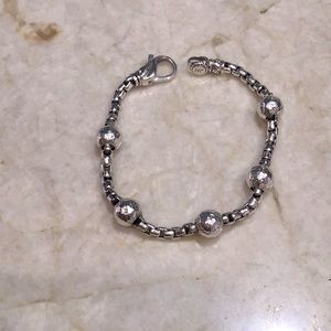 Classic Jai SS box chain link bracelet with SS hammered beads!